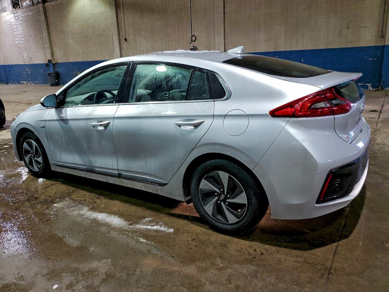 2017 HYUNDAI IONIQ SEL photo 2