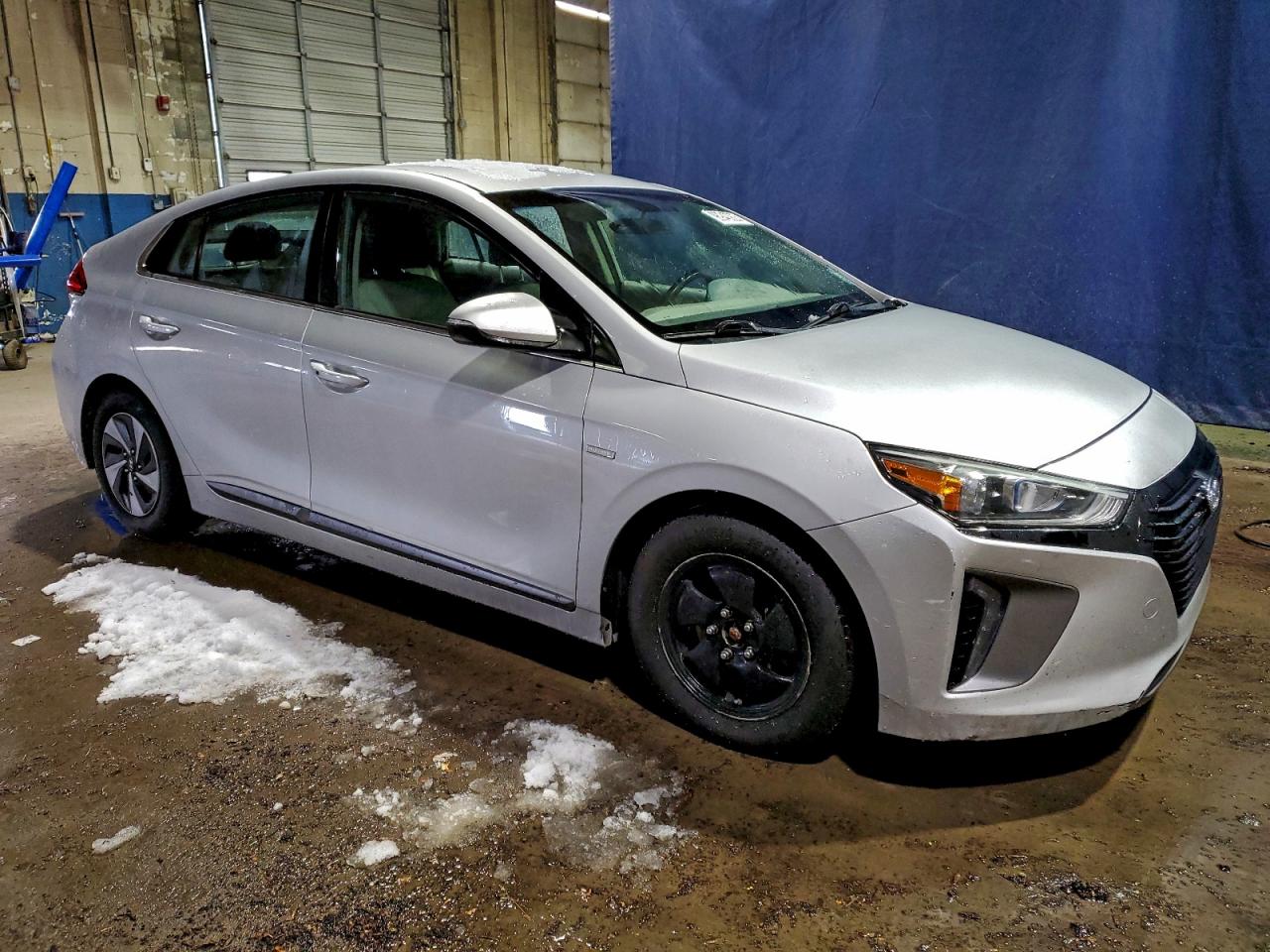 2017 HYUNDAI IONIQ SEL photo 4