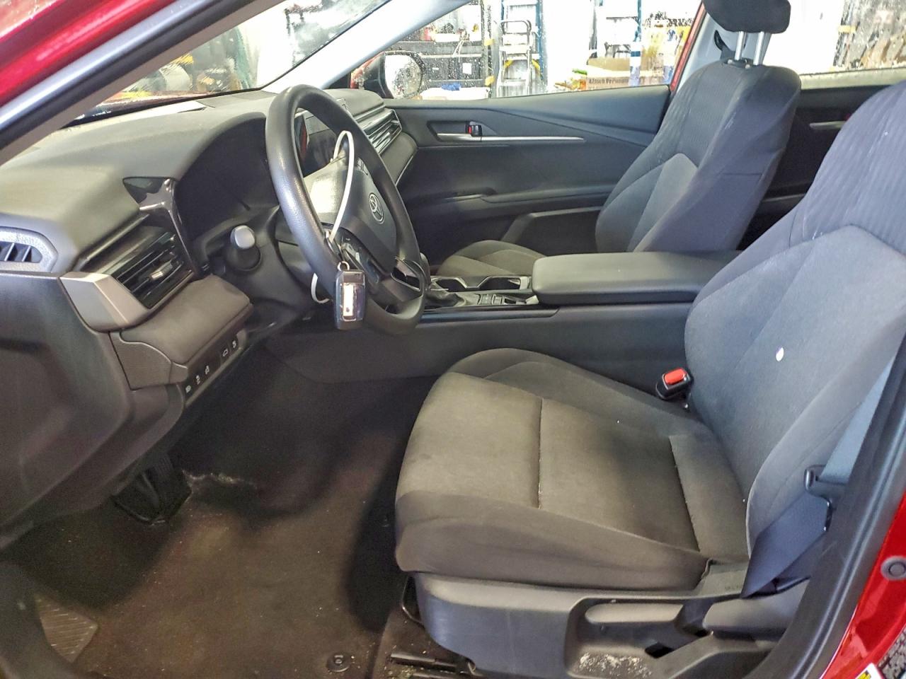 2025 TOYOTA CAMRY XSE photo 7