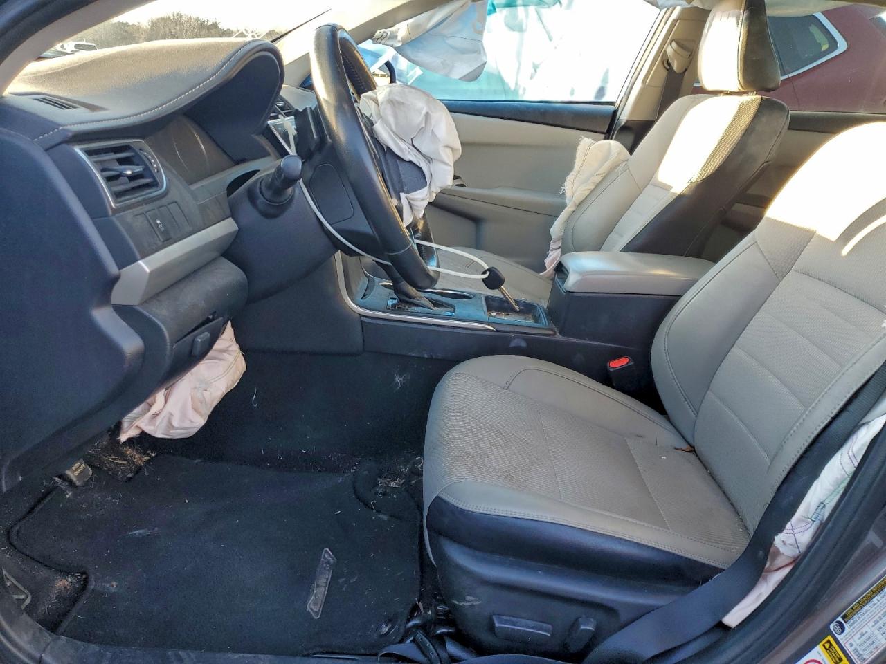 2016 TOYOTA CAMRY LE photo 7