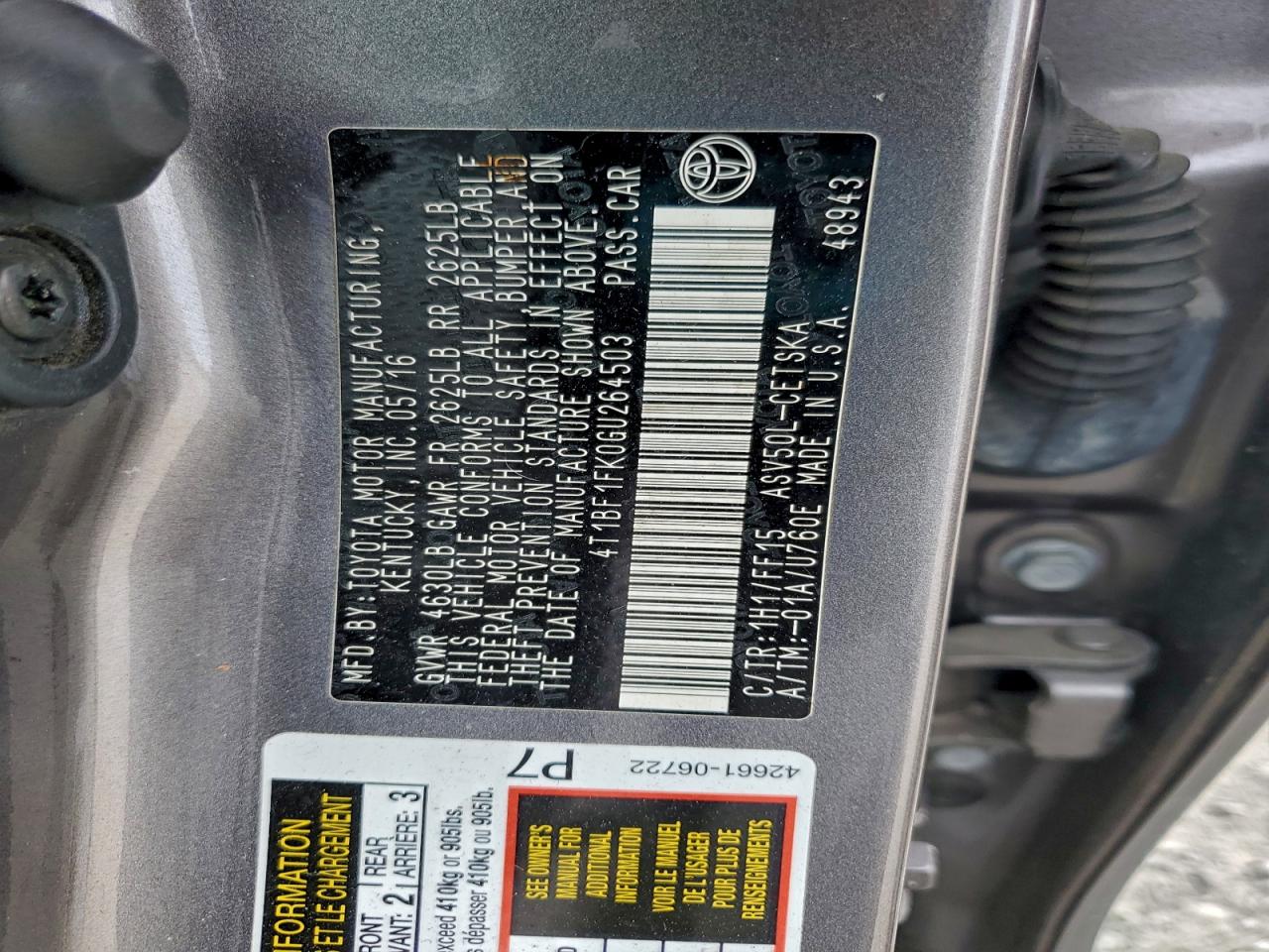 2016 TOYOTA CAMRY LE photo 12