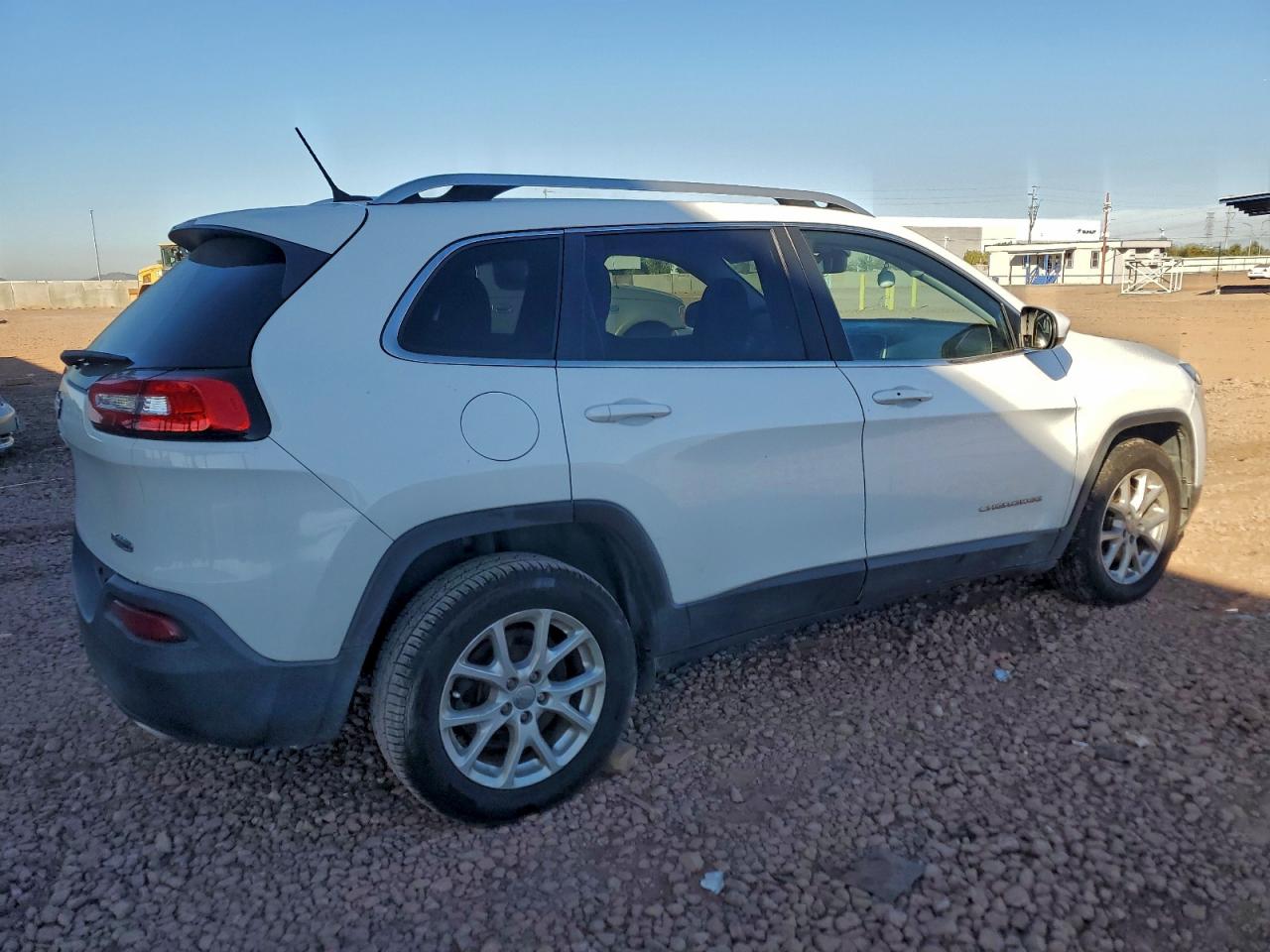 2015 JEEP CHEROKEE LATITUDE photo 5