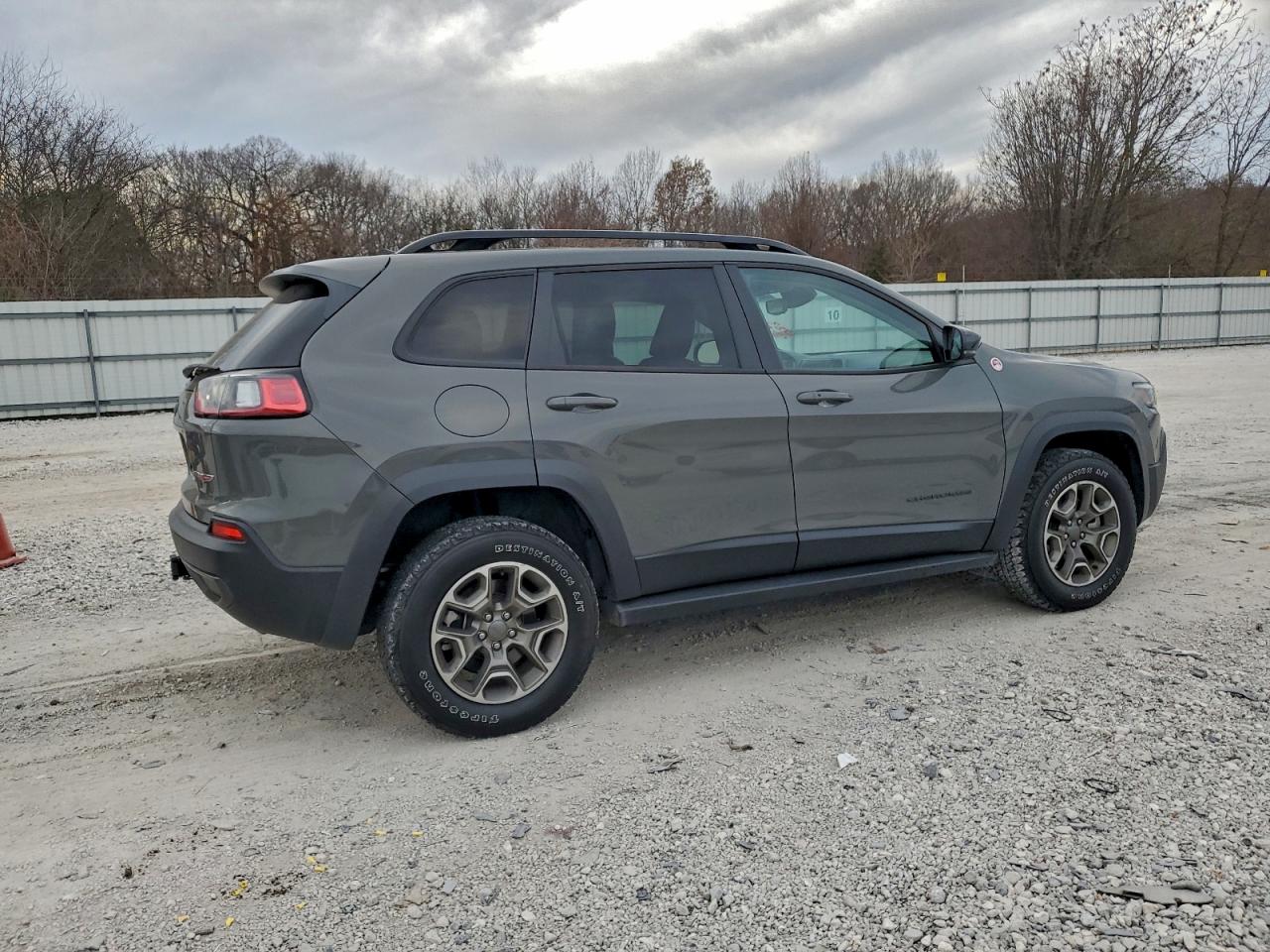 2022 JEEP CHEROKEE TRAILHAWK photo 3