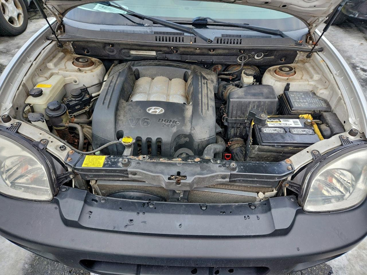 2004 HYUNDAI SANTA FE GLS photo 11