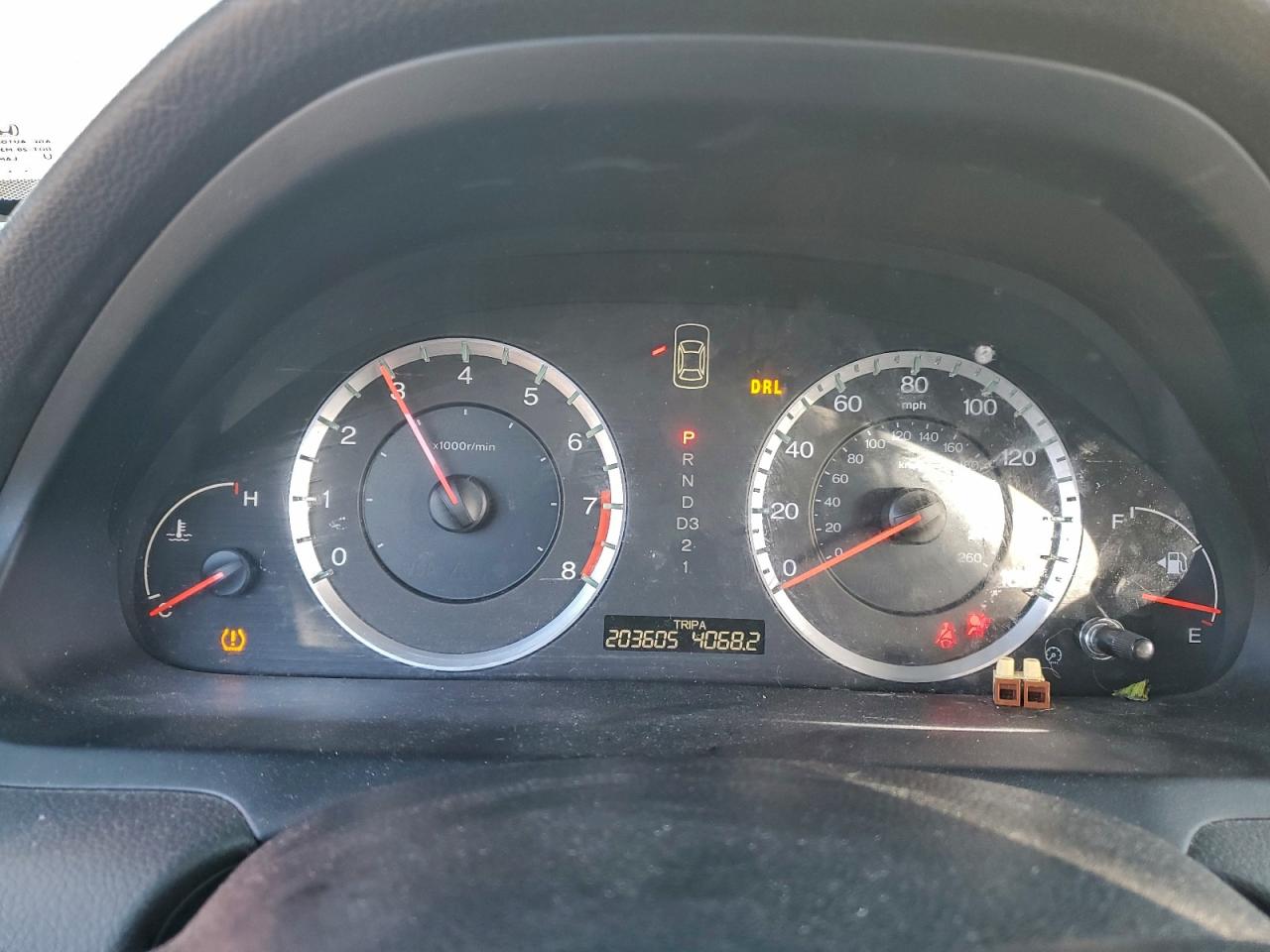 2009 HONDA ACCORD LX photo 9