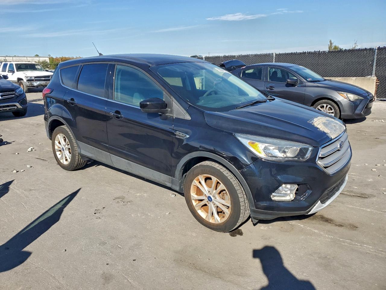 2019 FORD ESCAPE SE photo 4