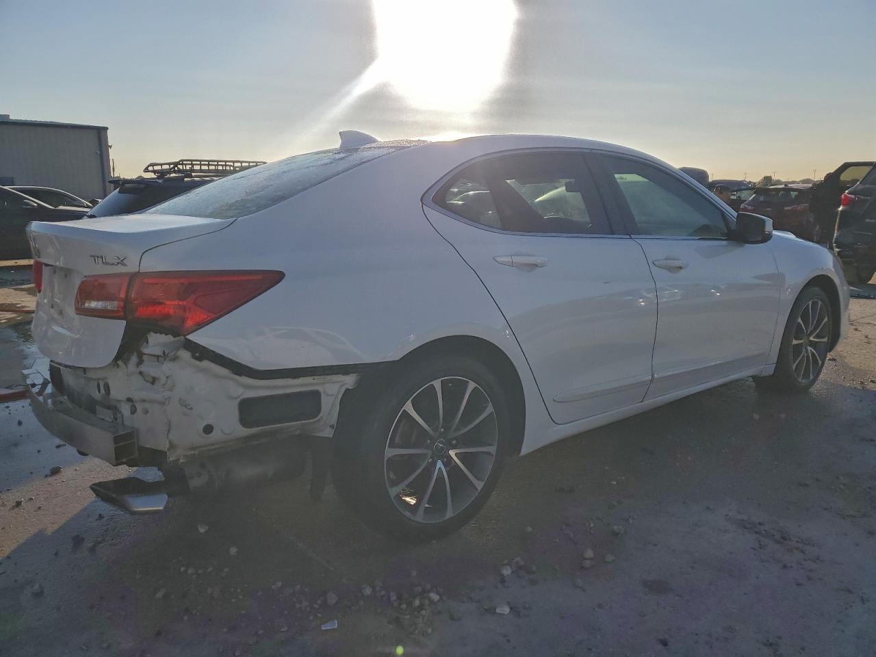 2018 ACURA TLX photo 3
