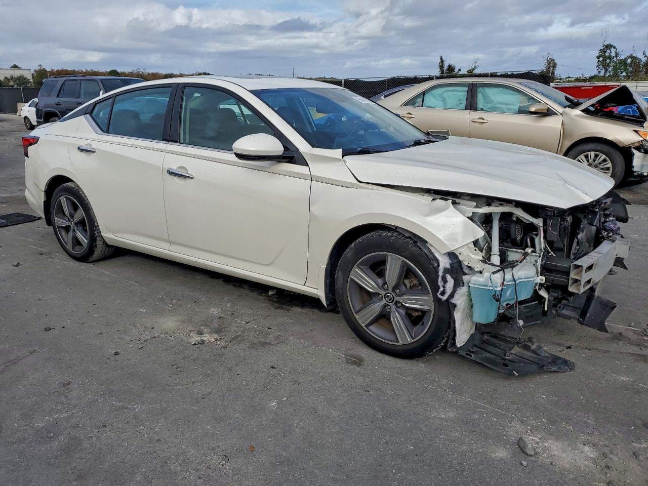 2019 NISSAN ALTIMA SV photo 13