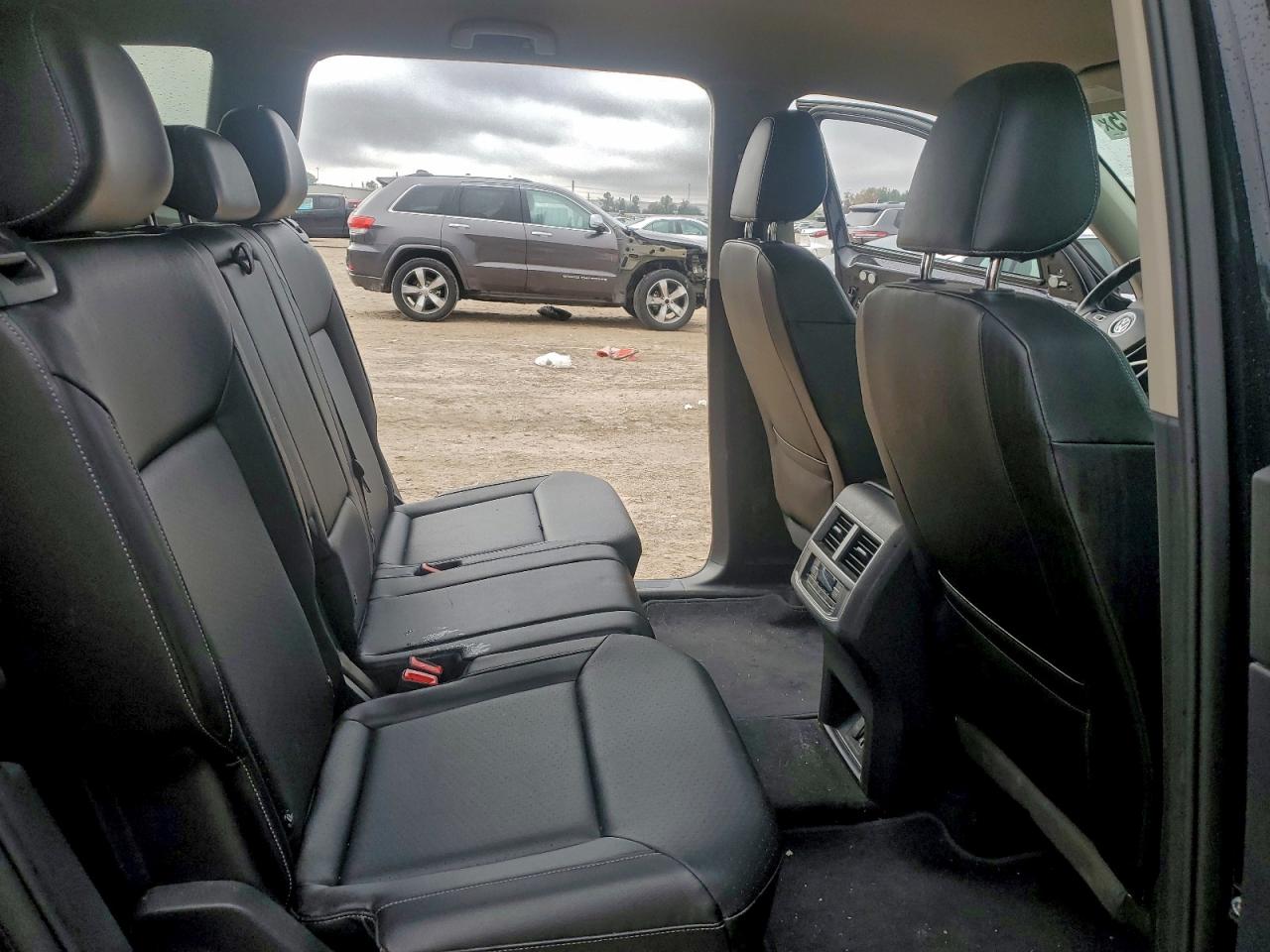 2018 VOLKSWAGEN ATLAS SE photo 11