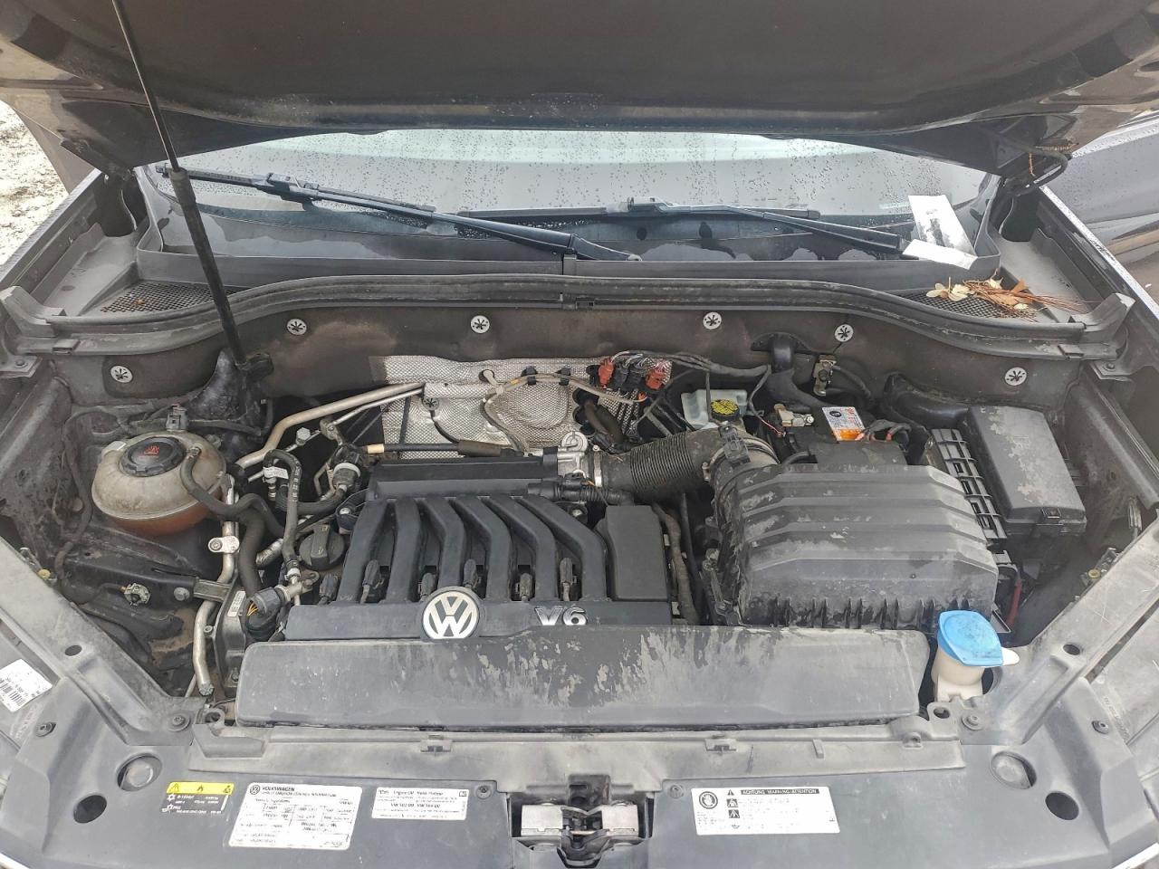 2018 VOLKSWAGEN ATLAS SE photo 12