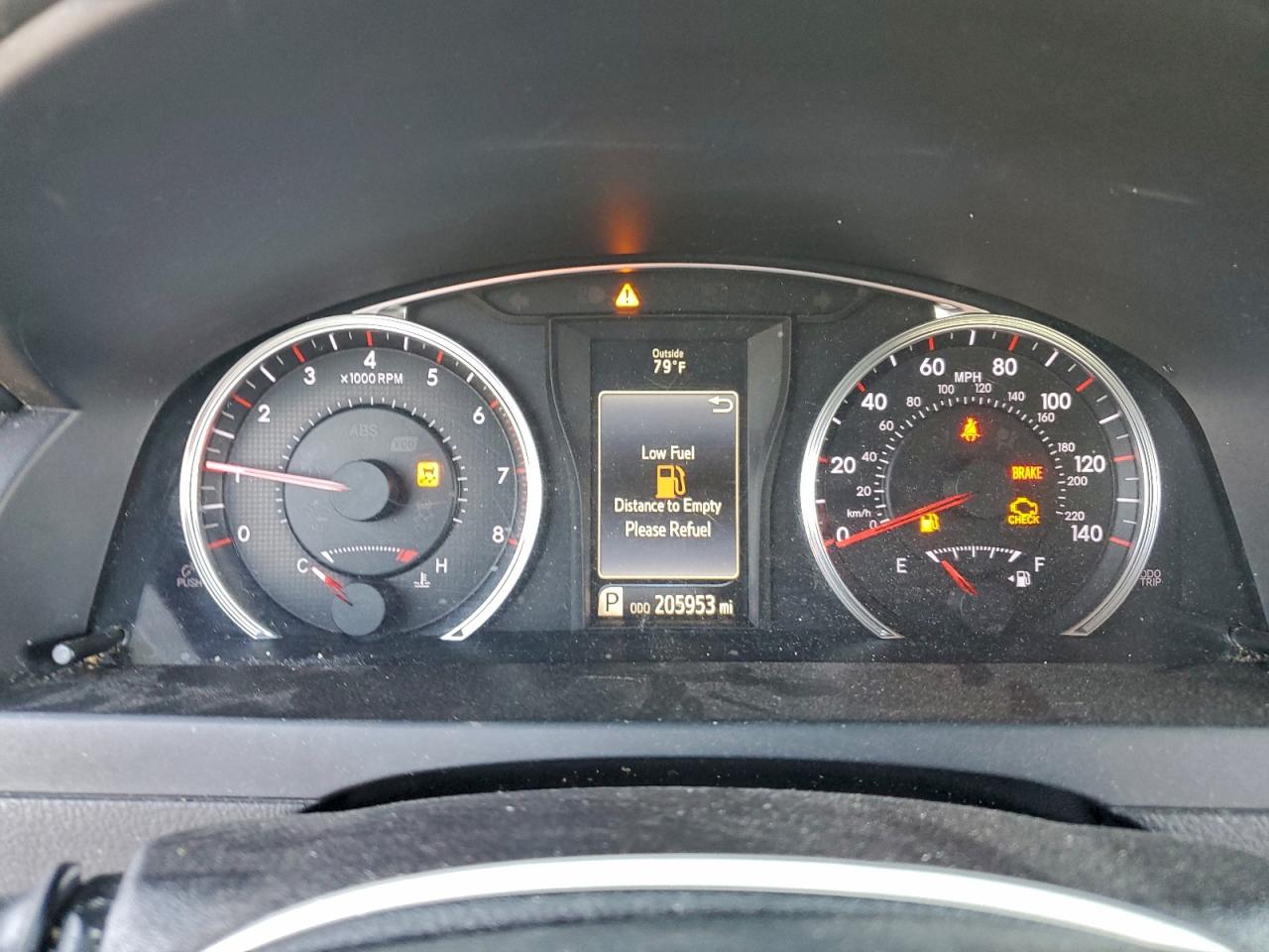 2016 TOYOTA CAMRY LE photo 9