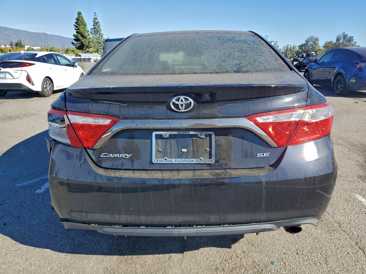 2016 TOYOTA CAMRY LE photo 6