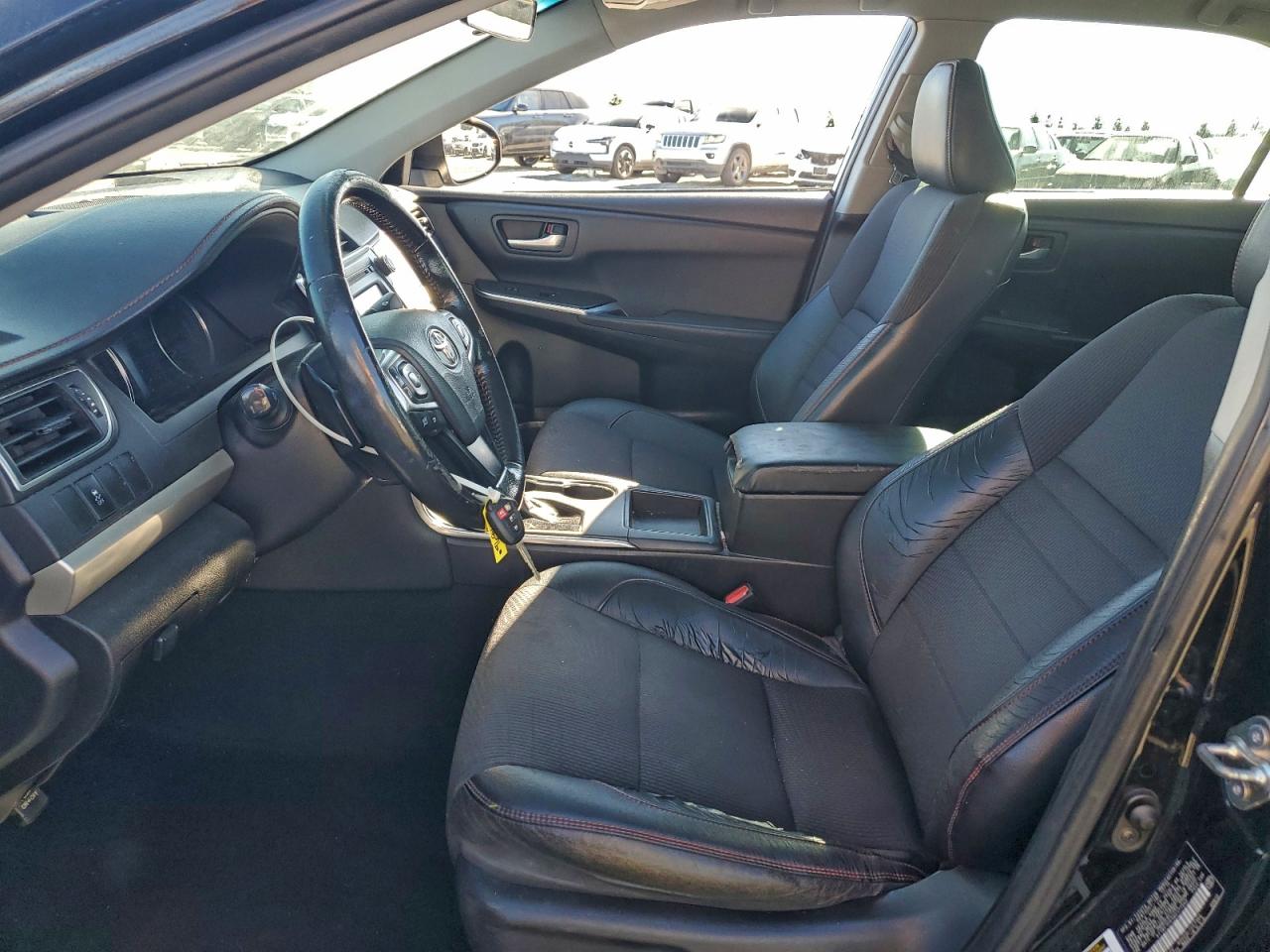 2016 TOYOTA CAMRY LE photo 7