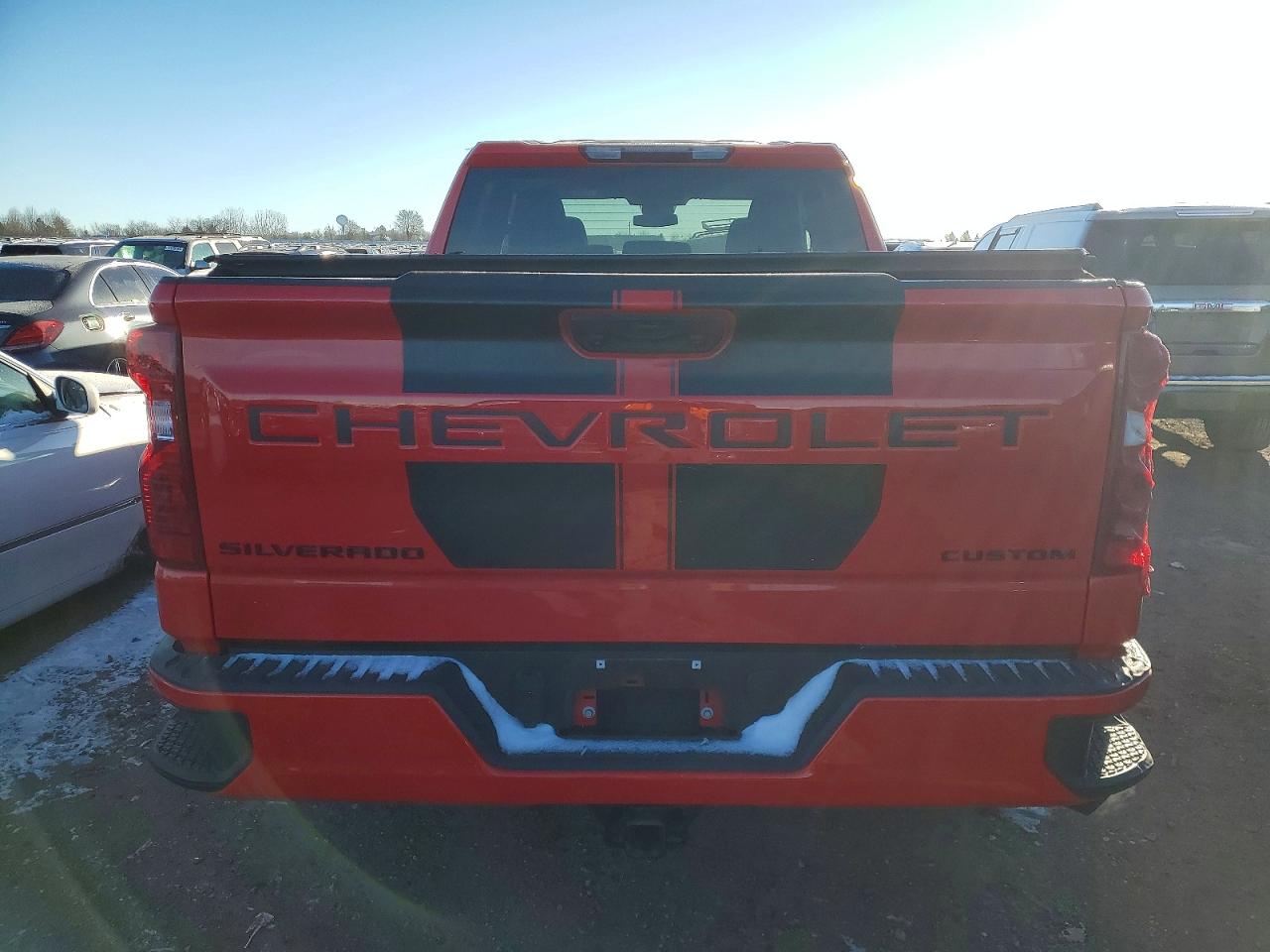 2024 CHEVROLET SILVERADO K1500 CUSTOM photo 6