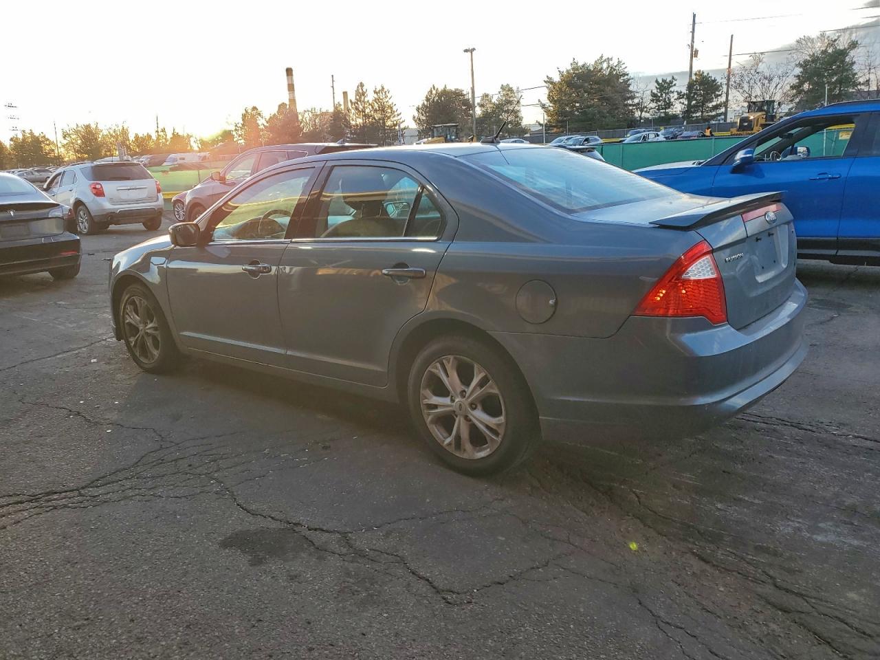 2012 FORD FUSION SE photo 2