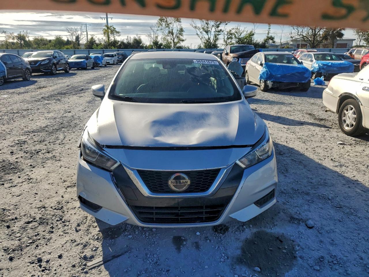 2020 NISSAN VERSA SV photo 5