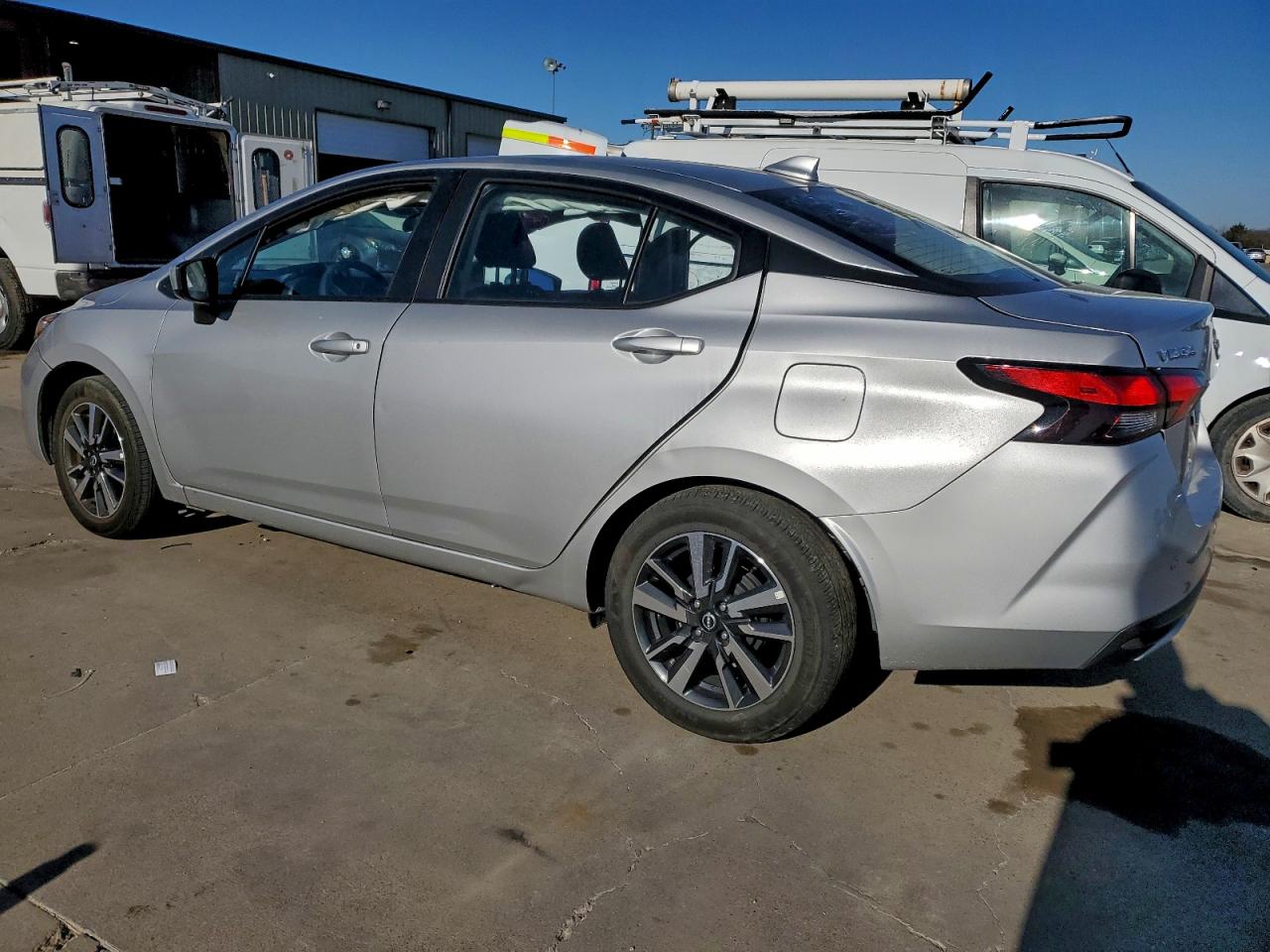 2025 NISSAN VERSA SV photo 2