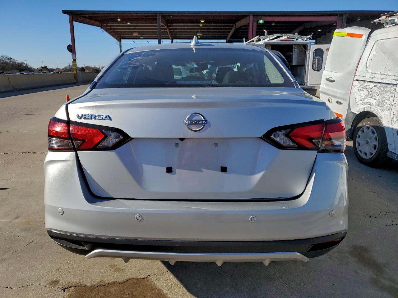 2025 NISSAN VERSA SV photo 6
