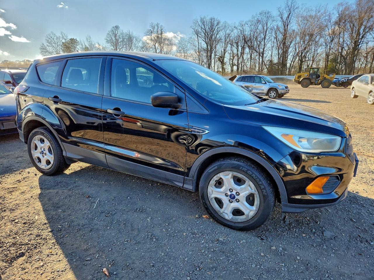 2017 FORD ESCAPE S photo 4