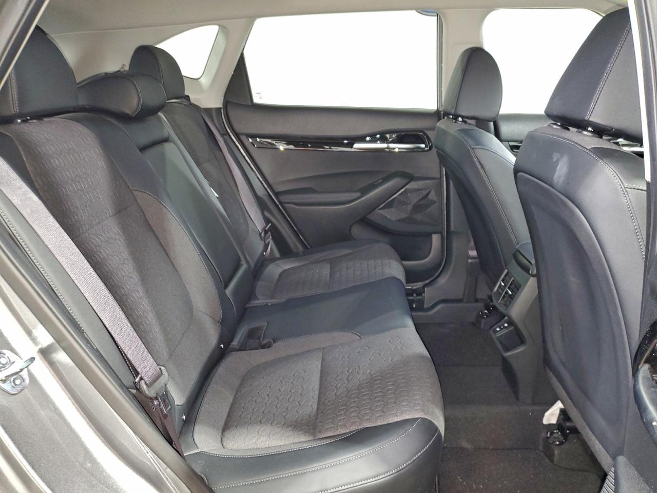 2025 KIA SELTOS S photo 10