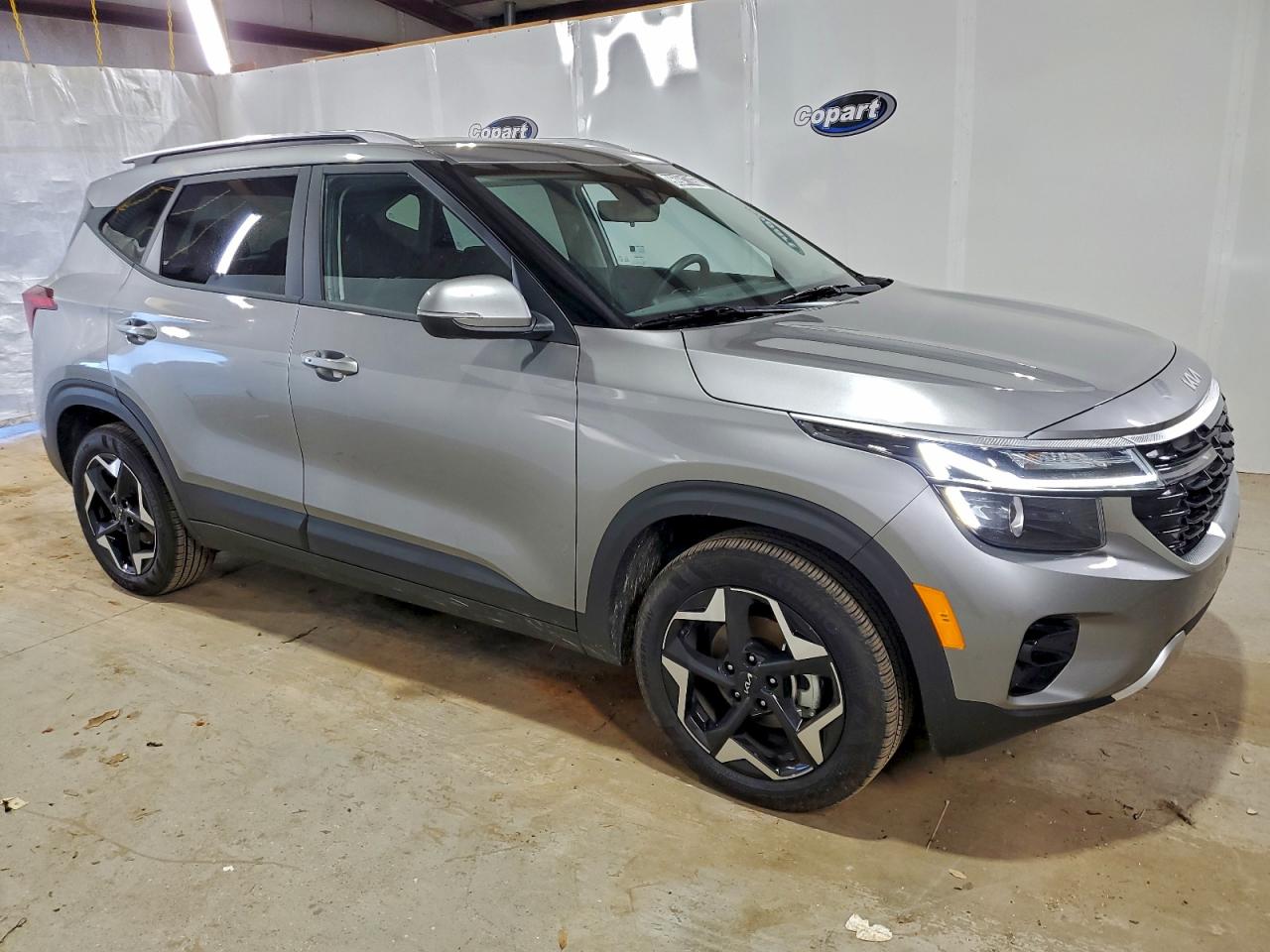 2025 KIA SELTOS S photo 4