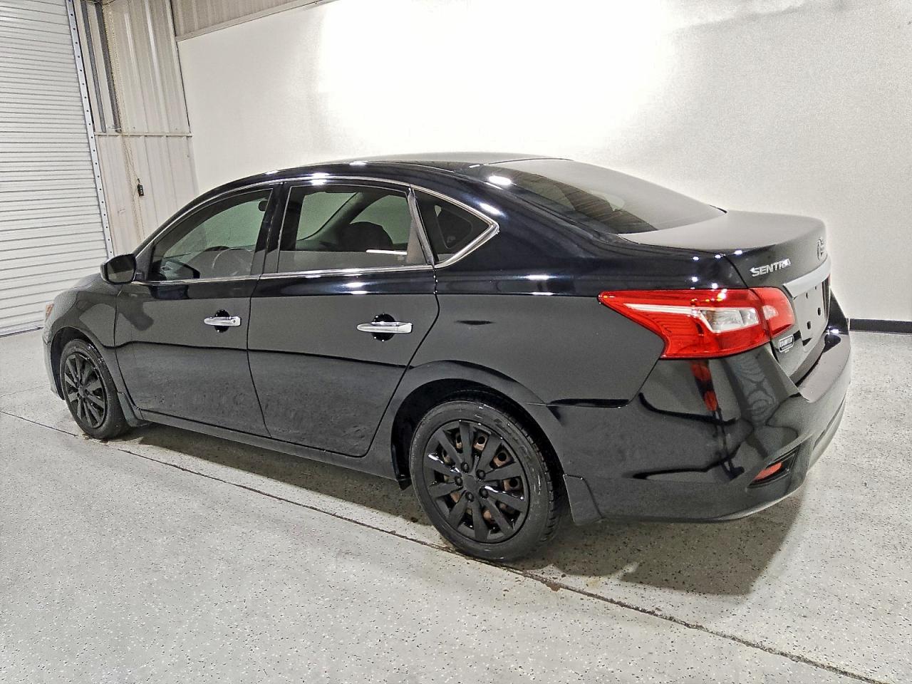 2019 NISSAN SENTRA S photo 2