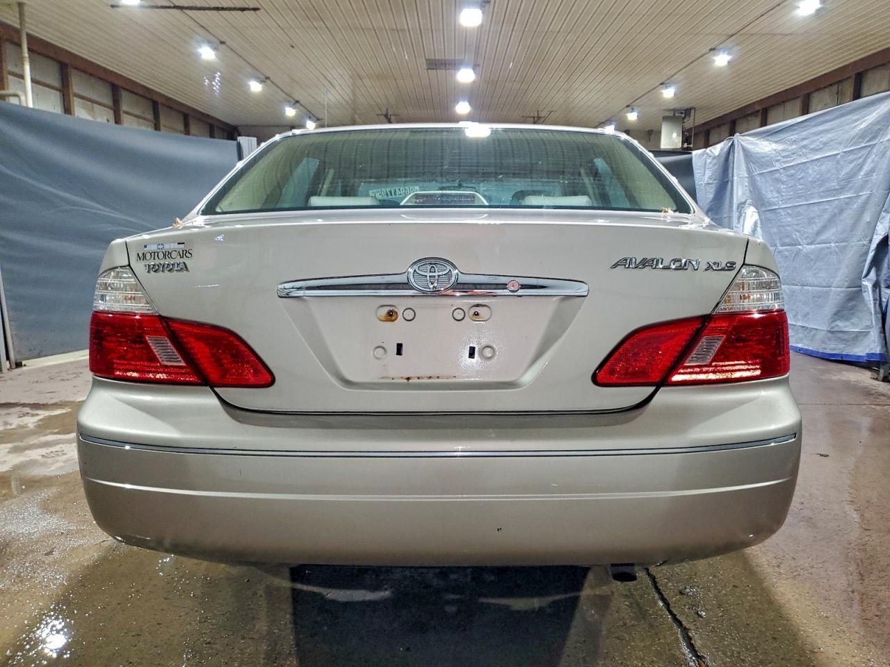 2004 TOYOTA AVALON XL photo 6