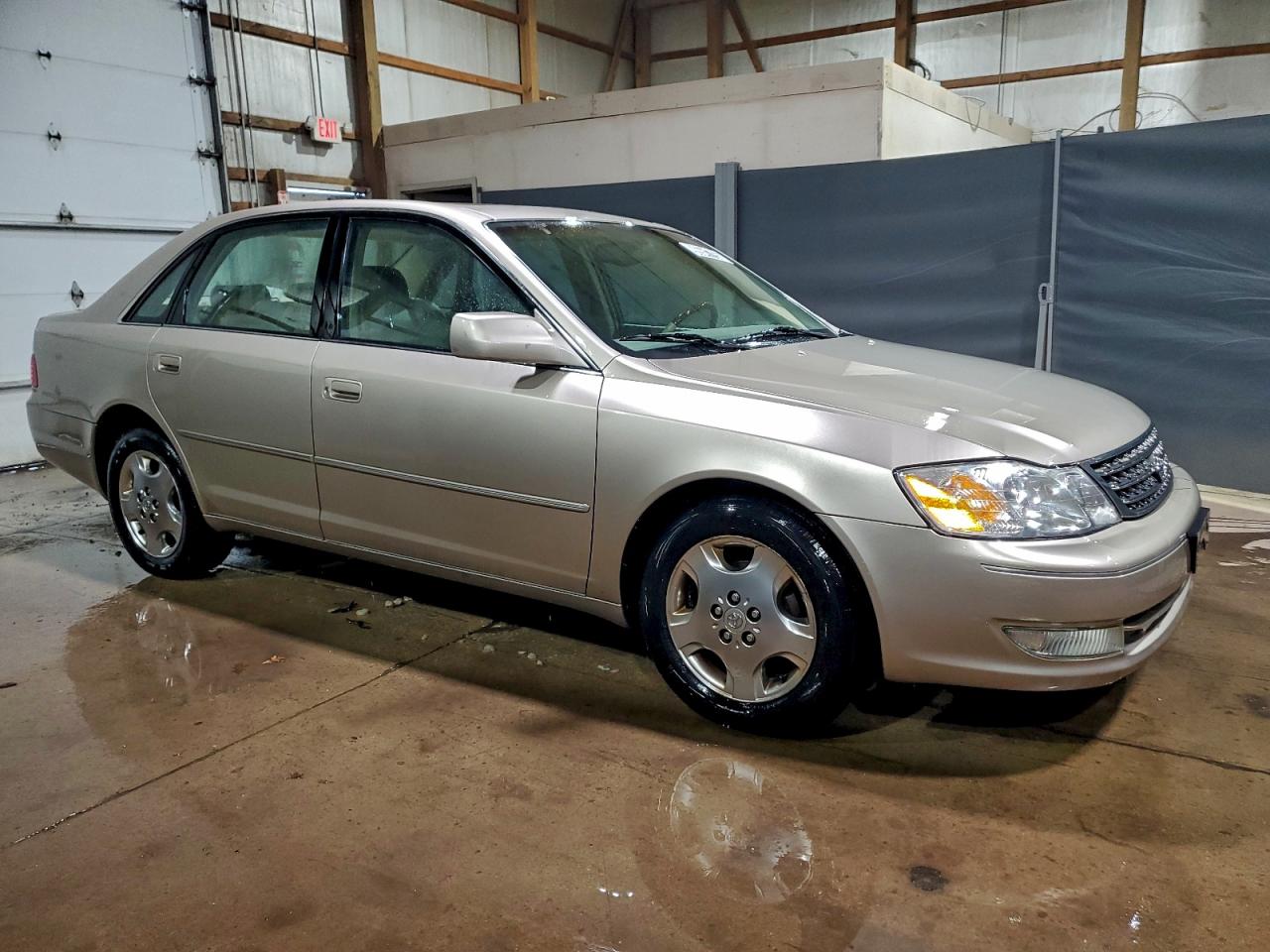 2004 TOYOTA AVALON XL photo 4