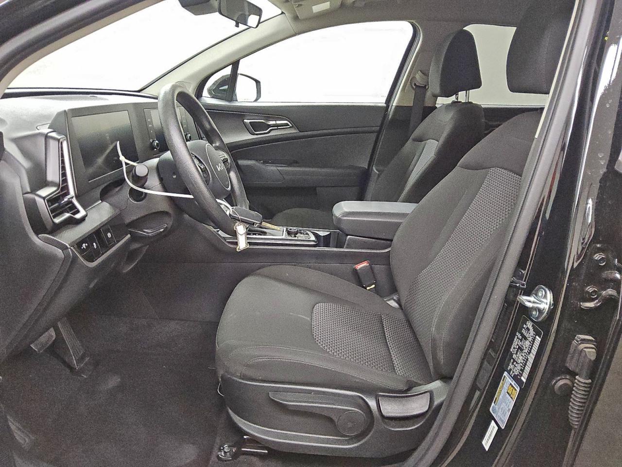2025 KIA SPORTAGE LX photo 7