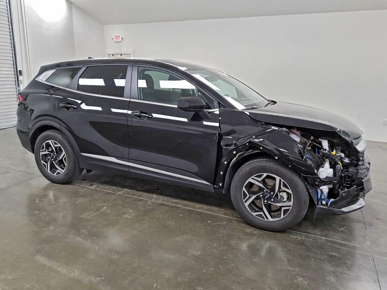 2025 KIA SPORTAGE LX photo 4