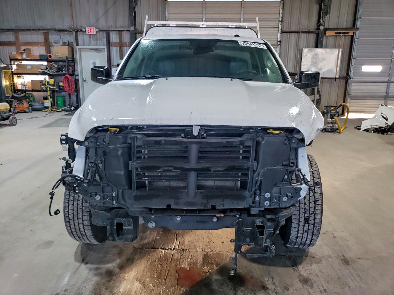2023 RAM 1500 CLASSIC TRADESMAN photo 5