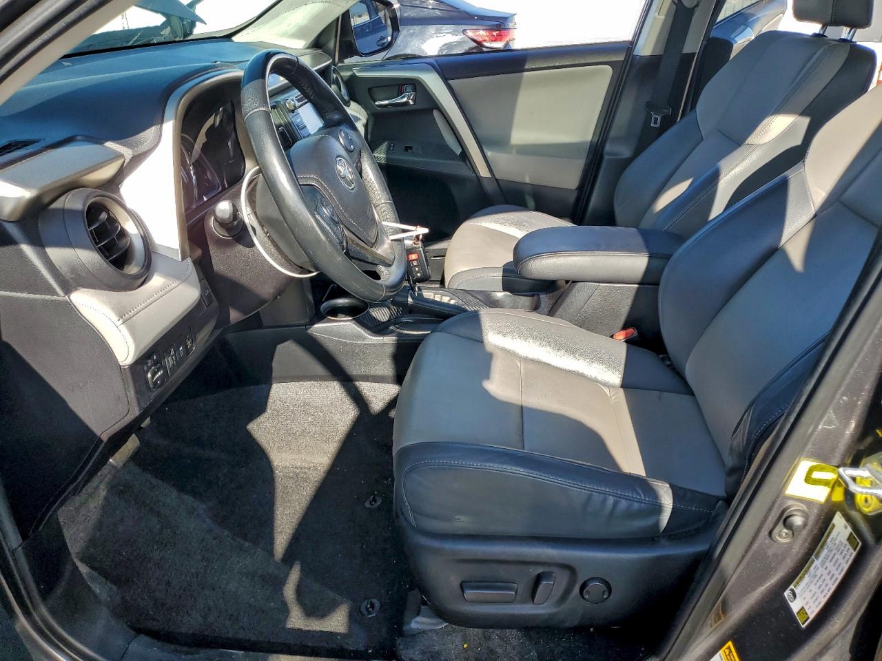 2015 TOYOTA RAV4 LIMITED photo 7