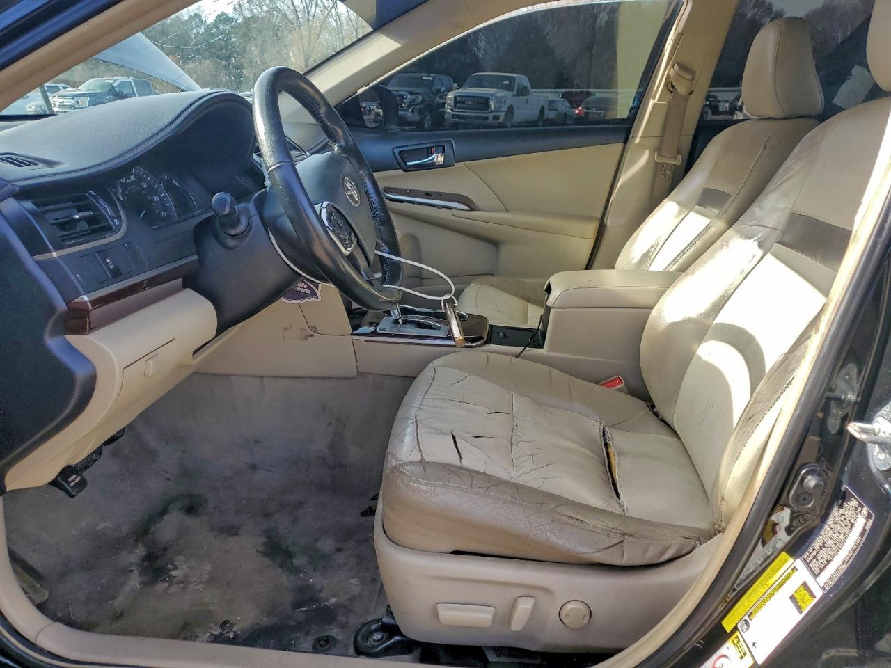 2012 TOYOTA CAMRY XLE photo 7