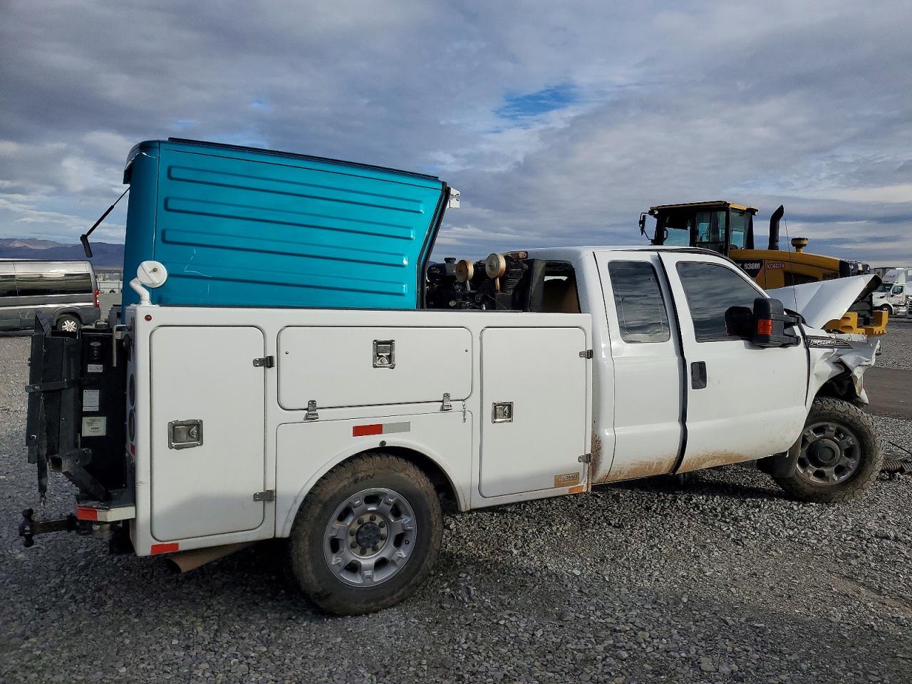 2012 FORD F250 SUPER DUTY UTILITY / SERVICE TRUCK photo 3