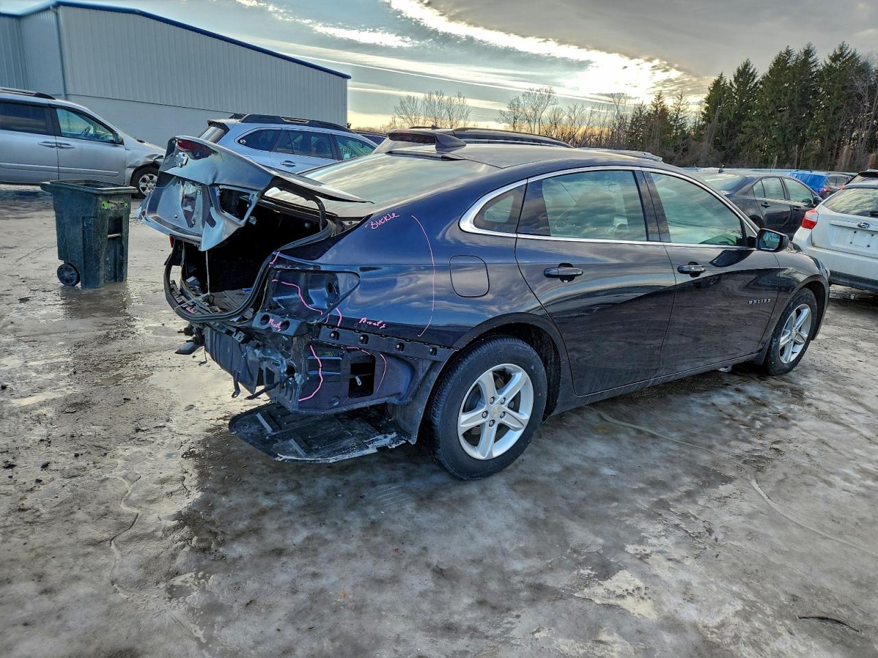 2022 CHEVROLET MALIBU LS photo 3