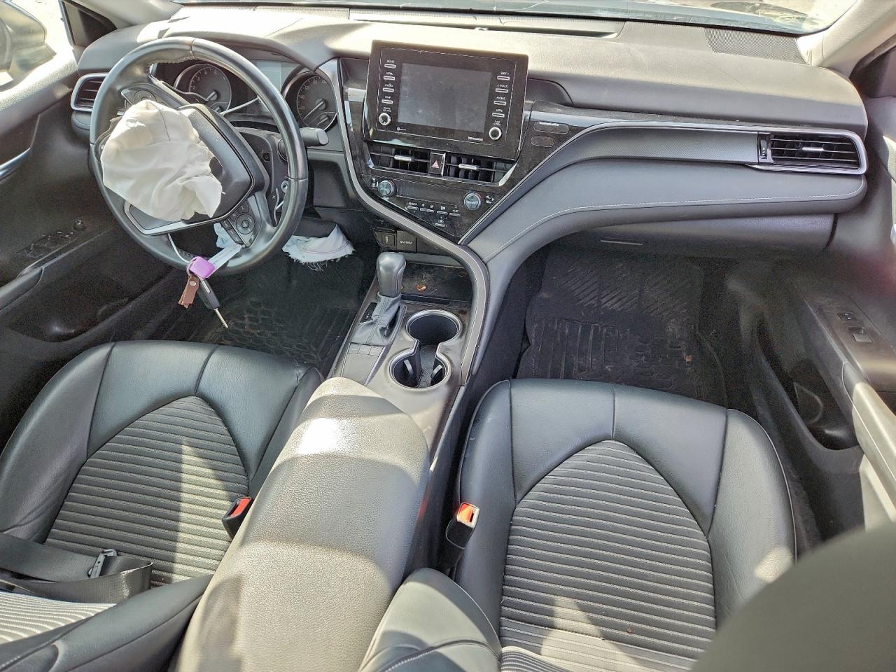 2023 TOYOTA CAMRY SE NIGHT SHADE photo 8