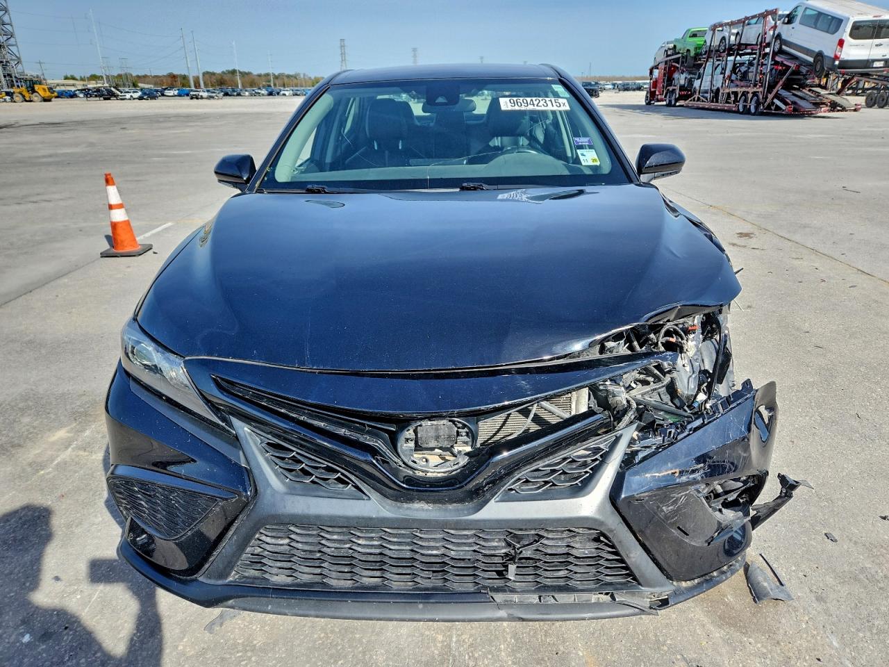 2023 TOYOTA CAMRY SE NIGHT SHADE photo 5