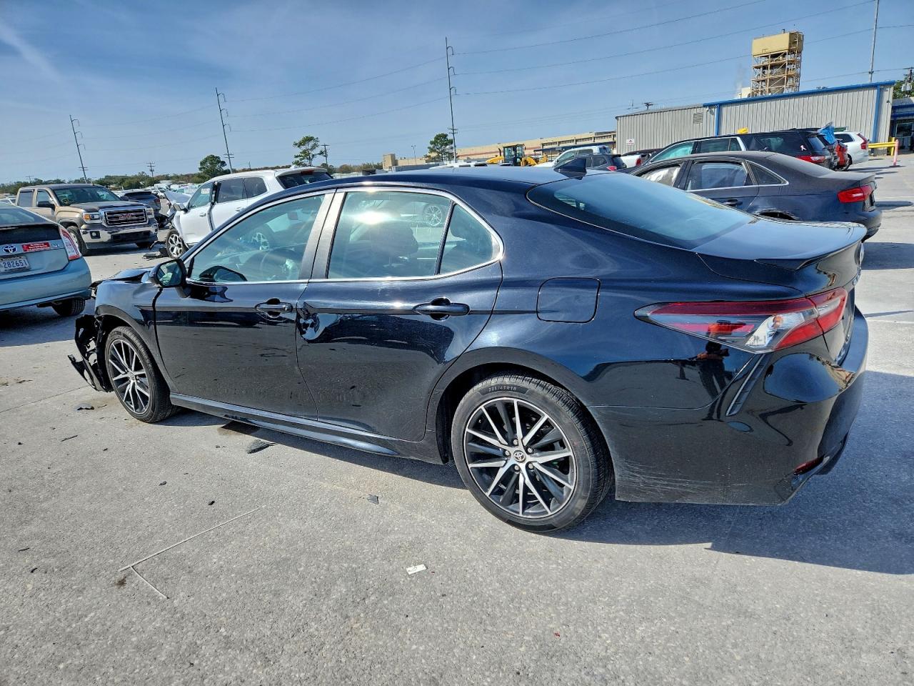2023 TOYOTA CAMRY SE NIGHT SHADE photo 2