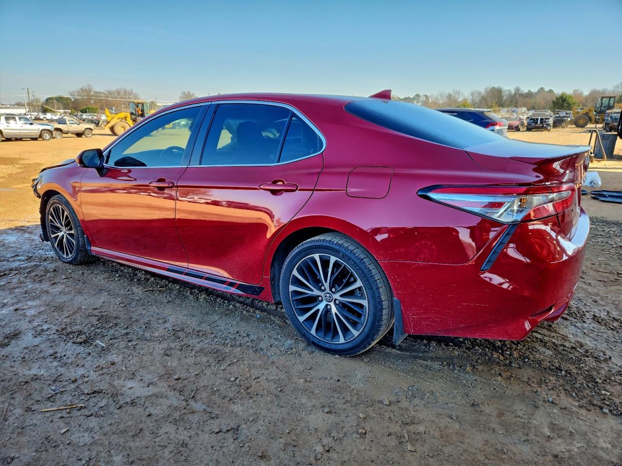 2019 TOYOTA CAMRY L photo 3
