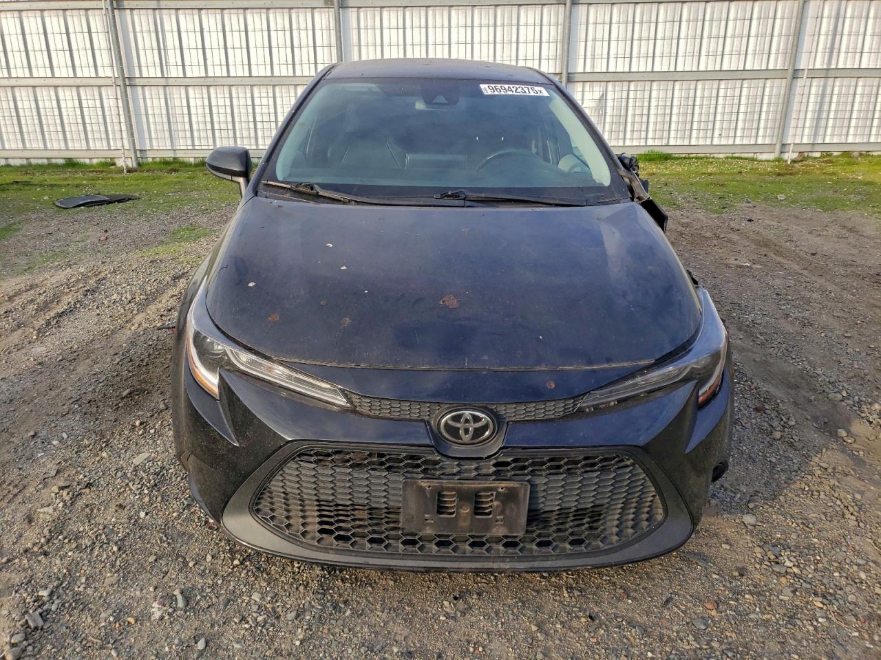 2021 TOYOTA COROLLA LE photo 5