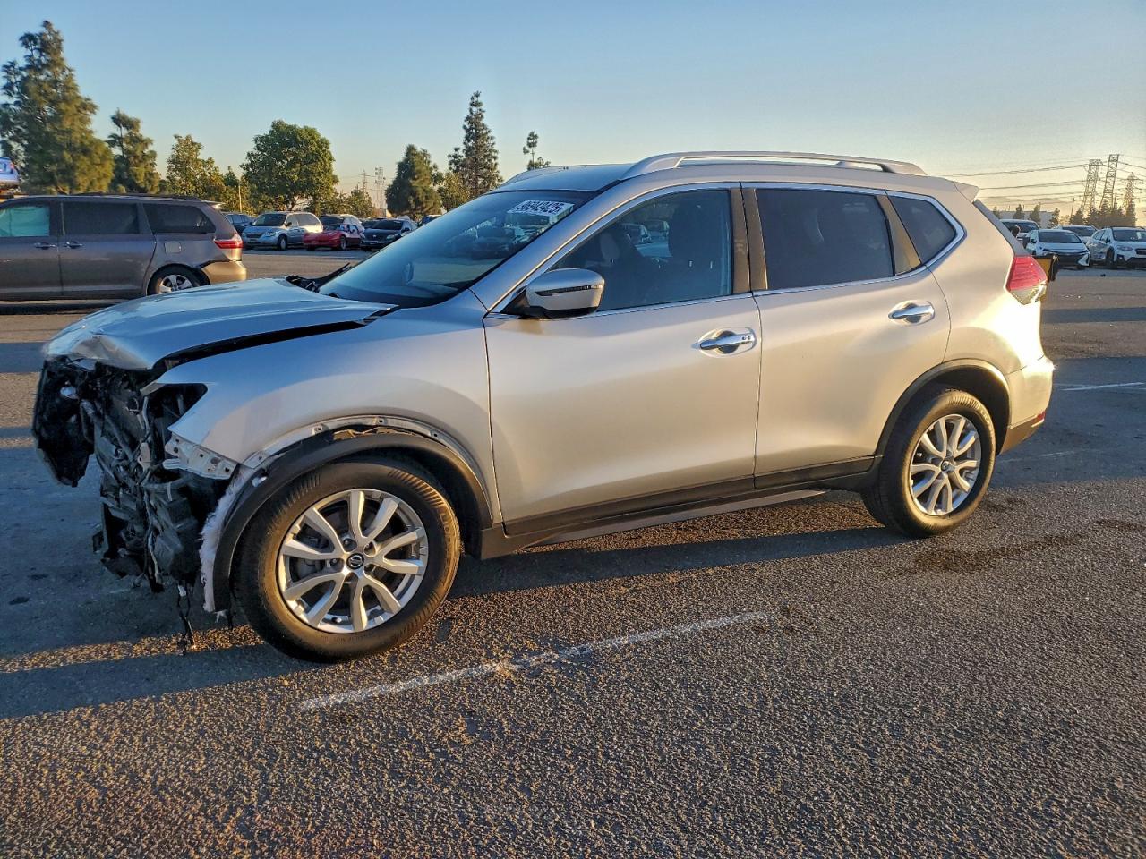 2017 NISSAN ROGUE