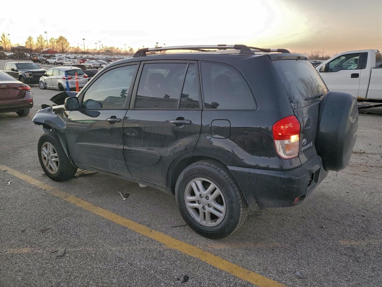 2002 TOYOTA RAV4 photo 2