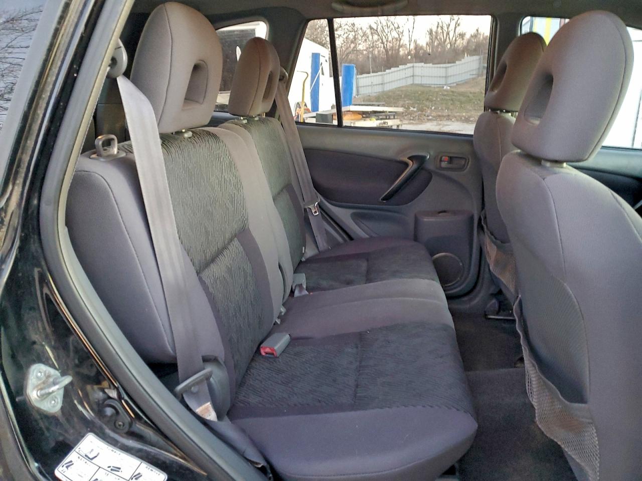 2002 TOYOTA RAV4 photo 11