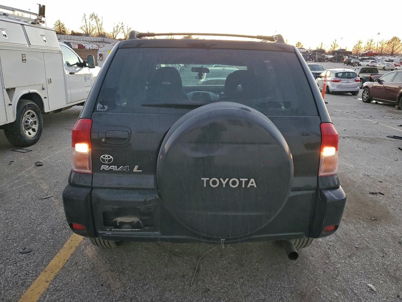 2002 TOYOTA RAV4 photo 6