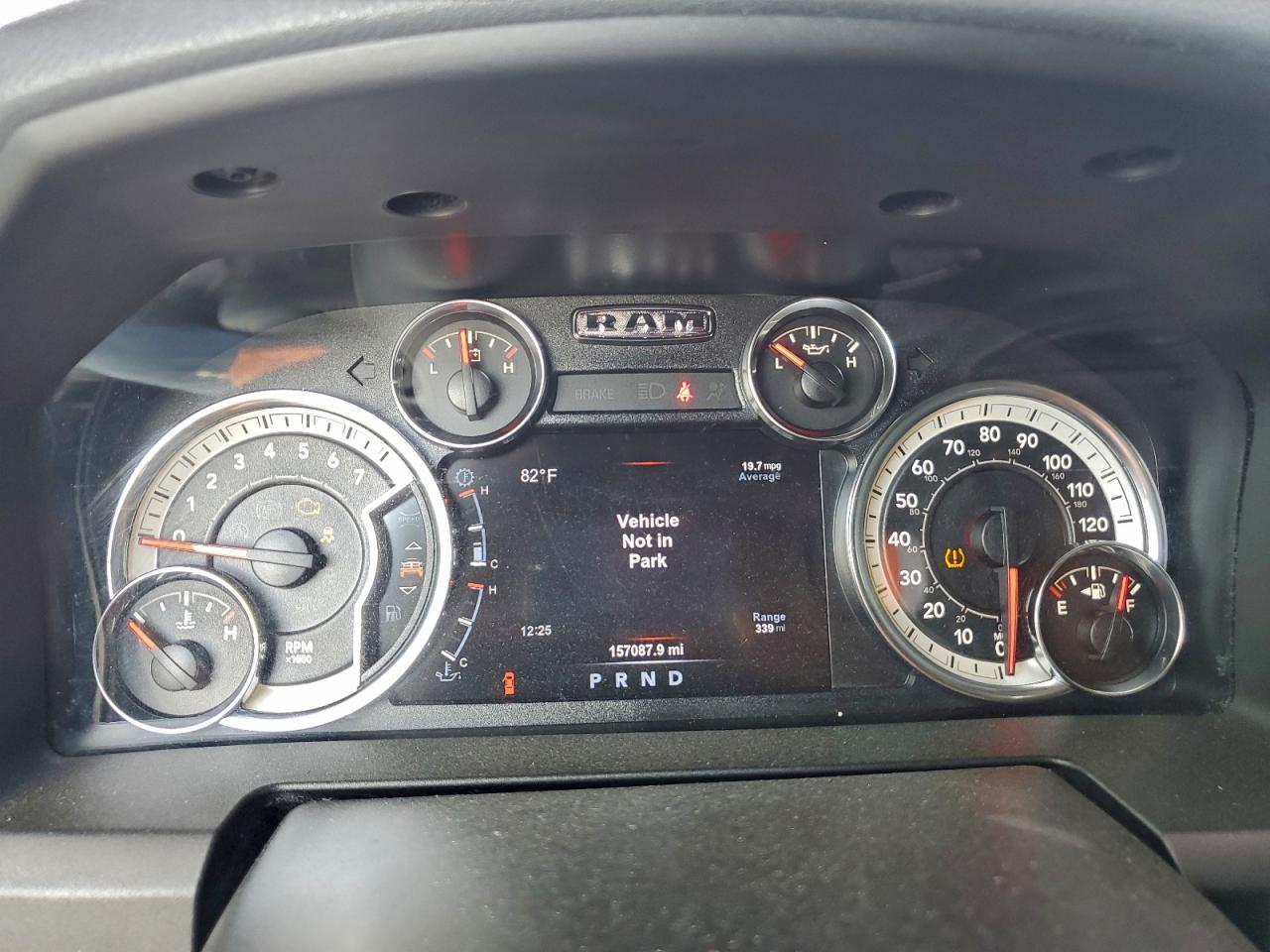 2017 RAM 1500 SLT photo 25