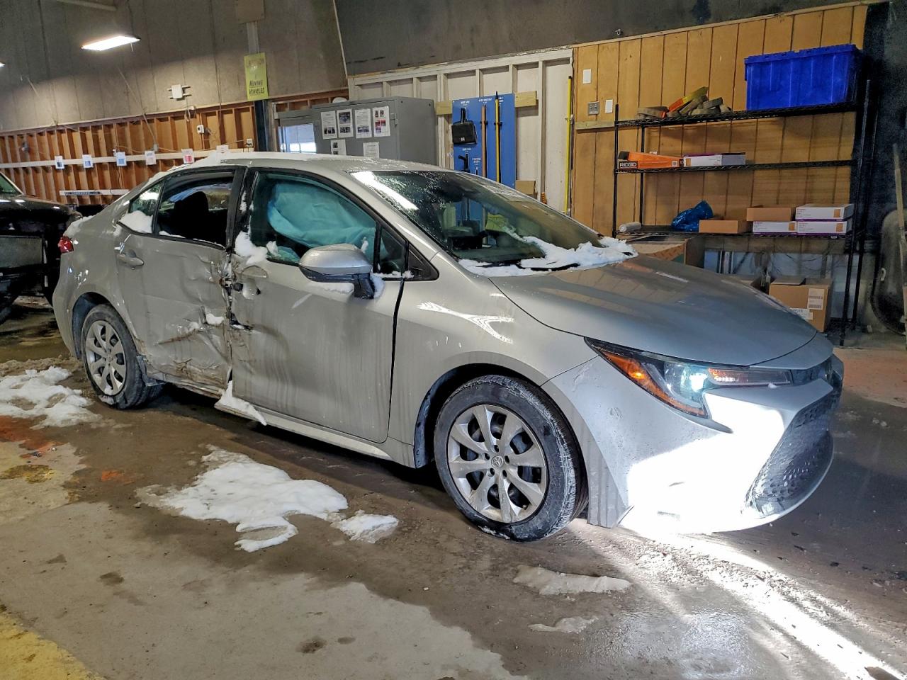 2022 TOYOTA COROLLA LE photo 4