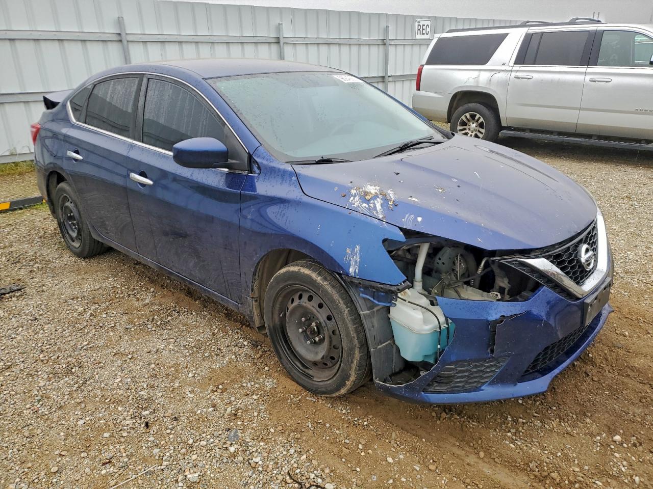 2019 NISSAN SENTRA S photo 4