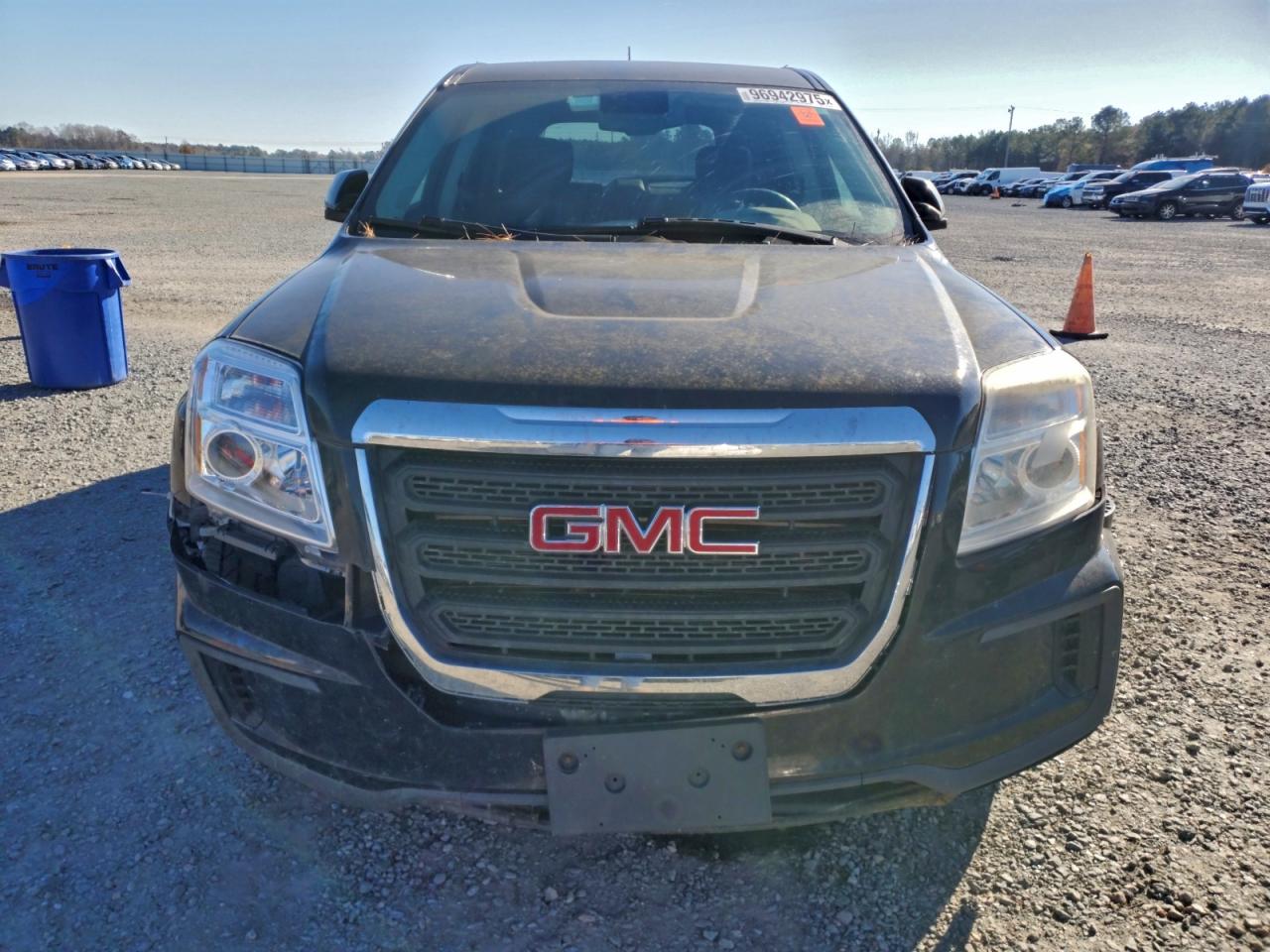 2017 GMC TERRAIN SLE photo 9