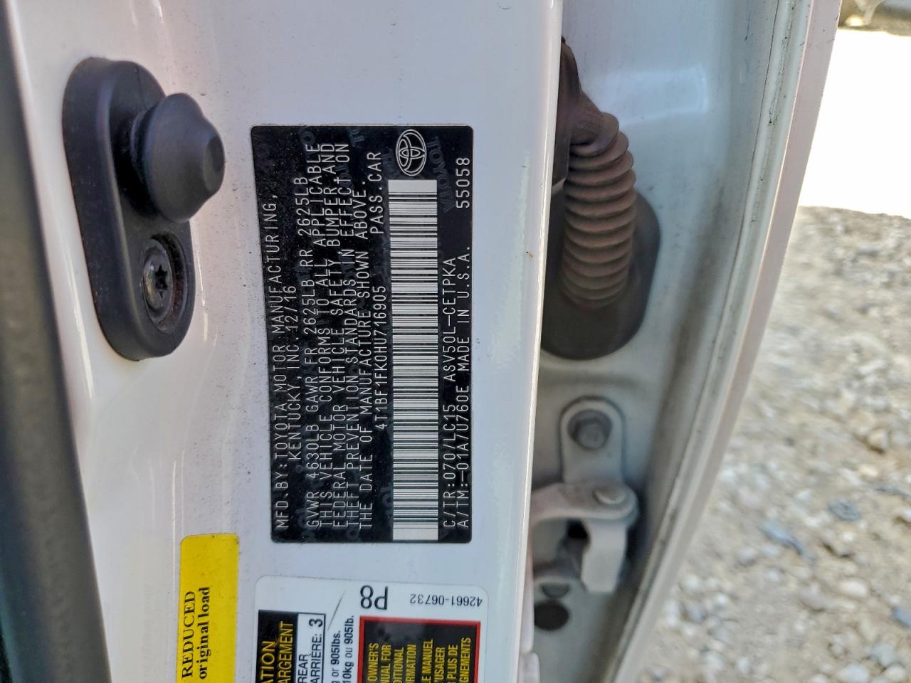 2017 TOYOTA CAMRY LE photo 23
