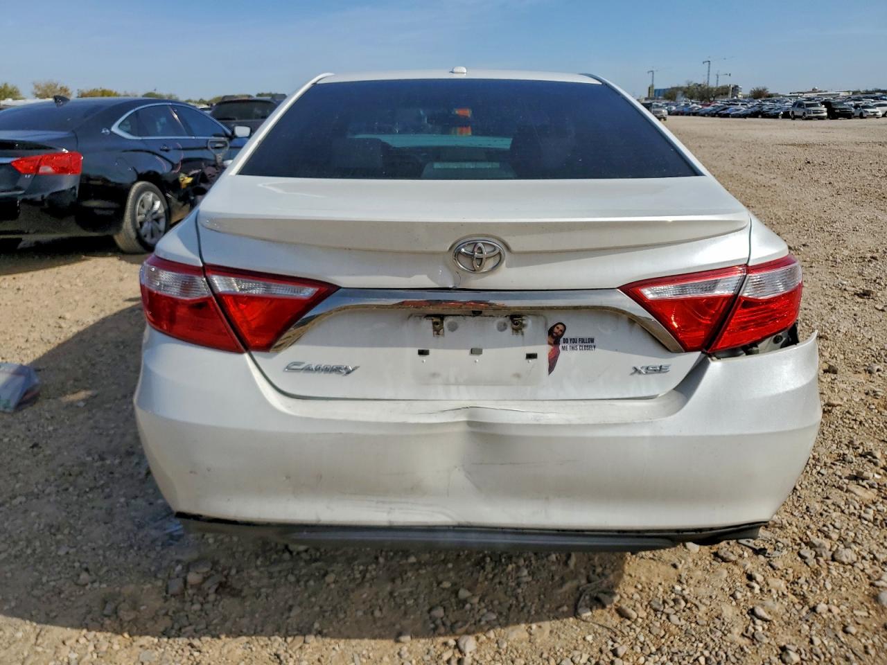 2017 TOYOTA CAMRY LE photo 11